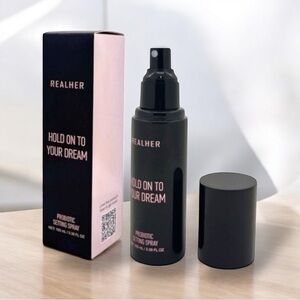 RealHer Hold On To Your Dream Probiotic Setting Spray - Black & Pink